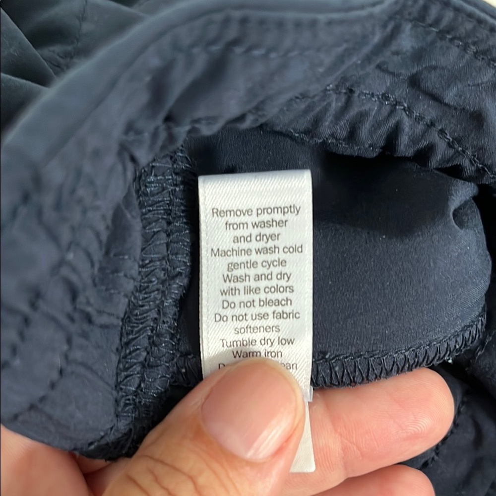 Athleta cropped joggers Relaxed Fit Elastic Cuffs - Picture 10 of 10